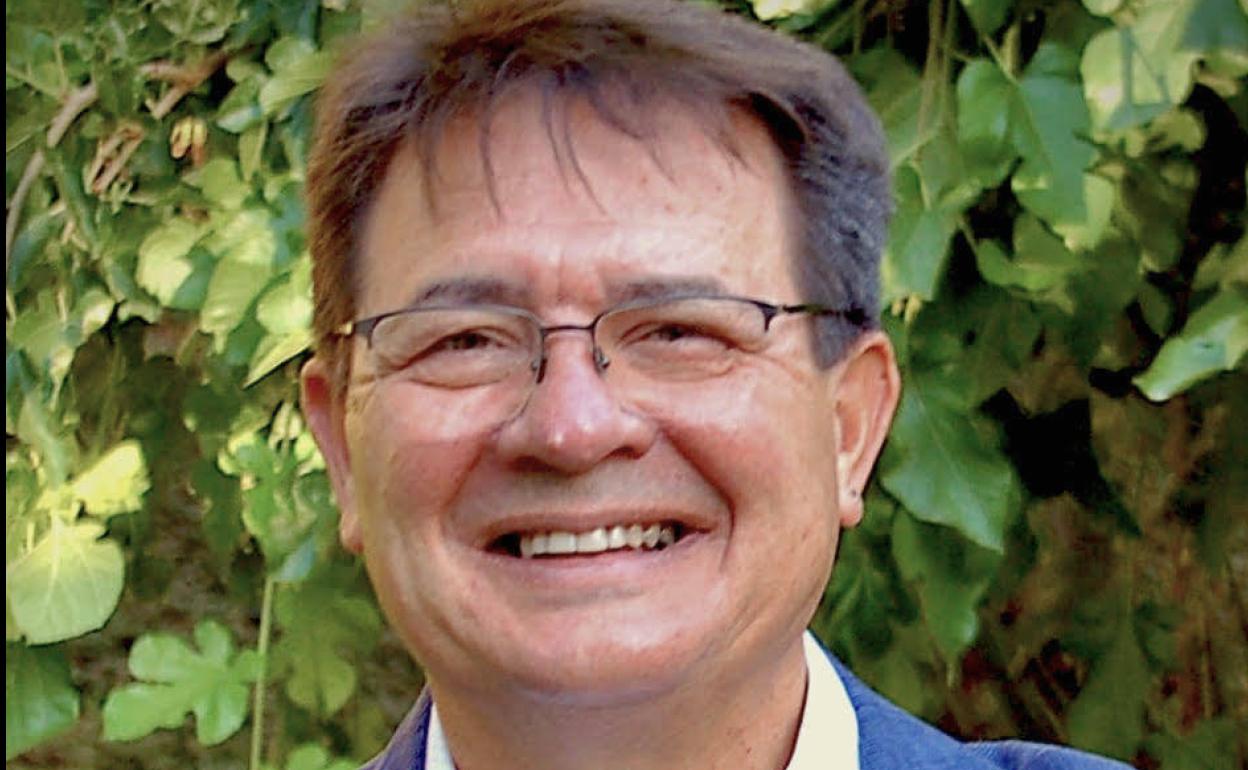 Juan Manuel Rosas se postula como posible candidato a rector de la UJA